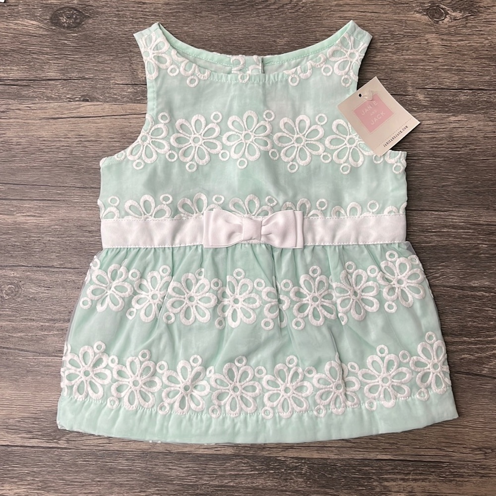Janie and Jack dress. Smoke free pet friendly home. 12-18 months